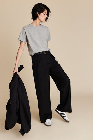 The Iconically Soft Perfect Tee in Heather Grey