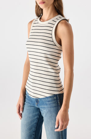 KT393-1223 - VERA TANK