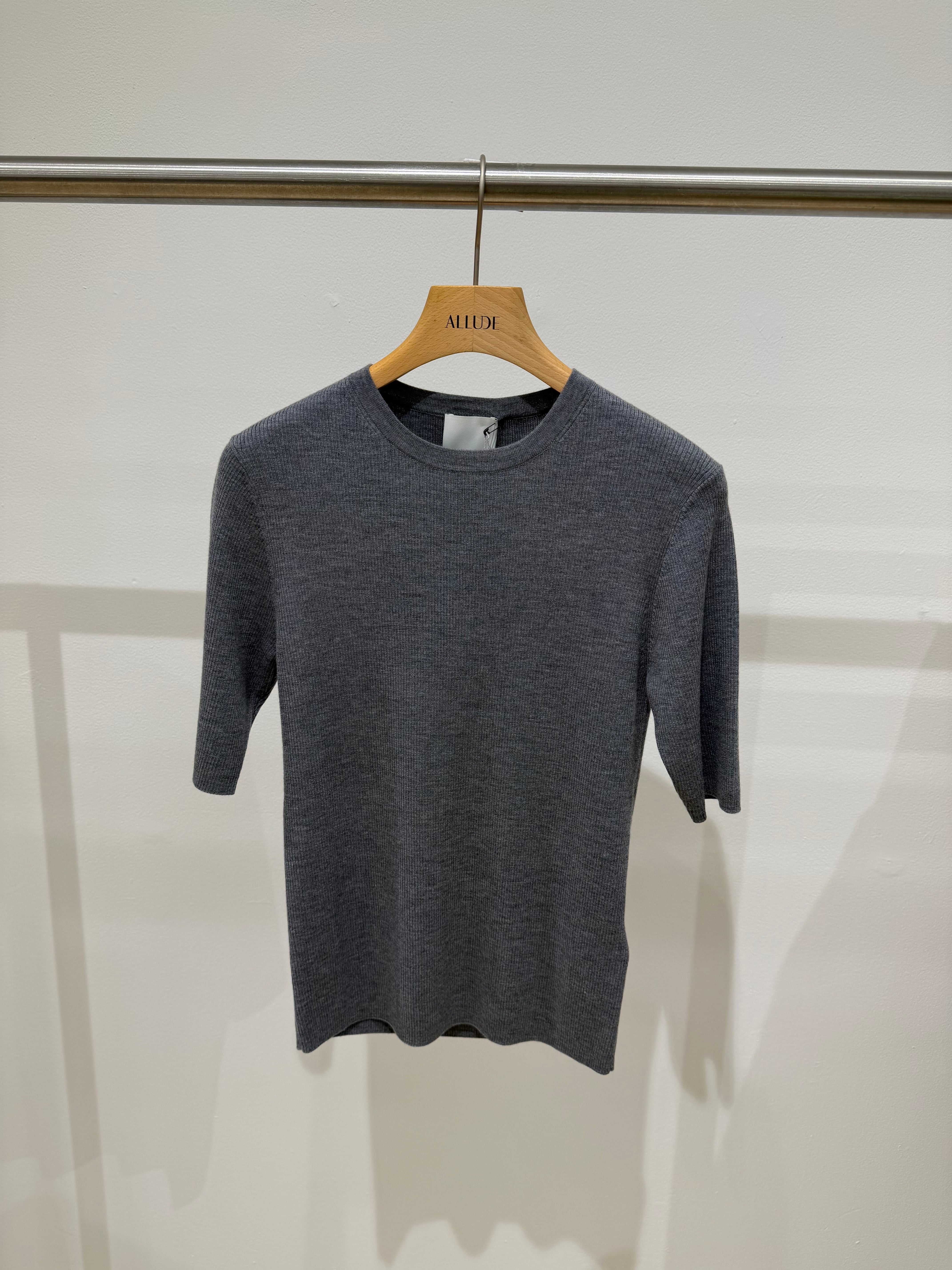 rd-sweater 1/2