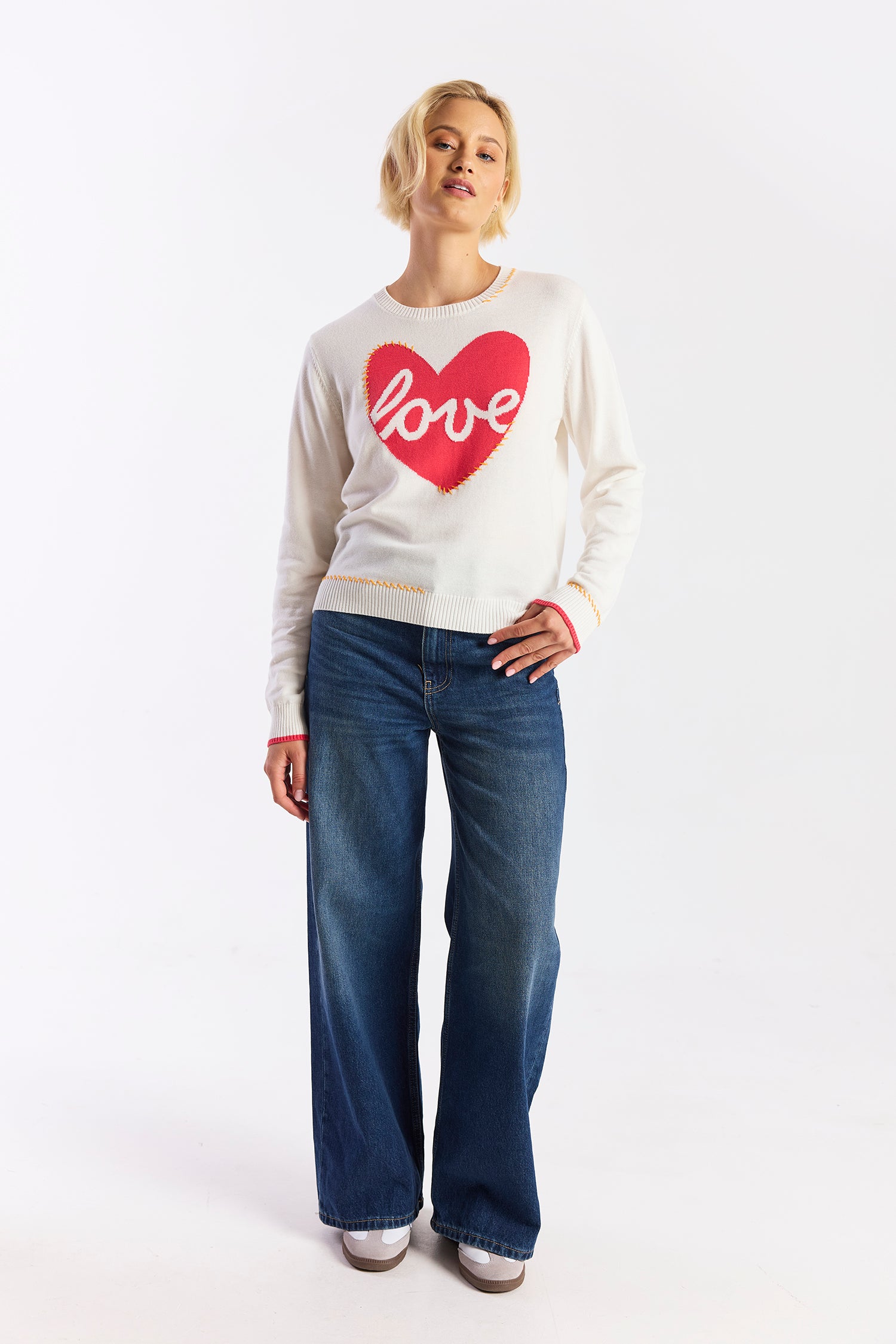 LOVE HEART STITCH CREW