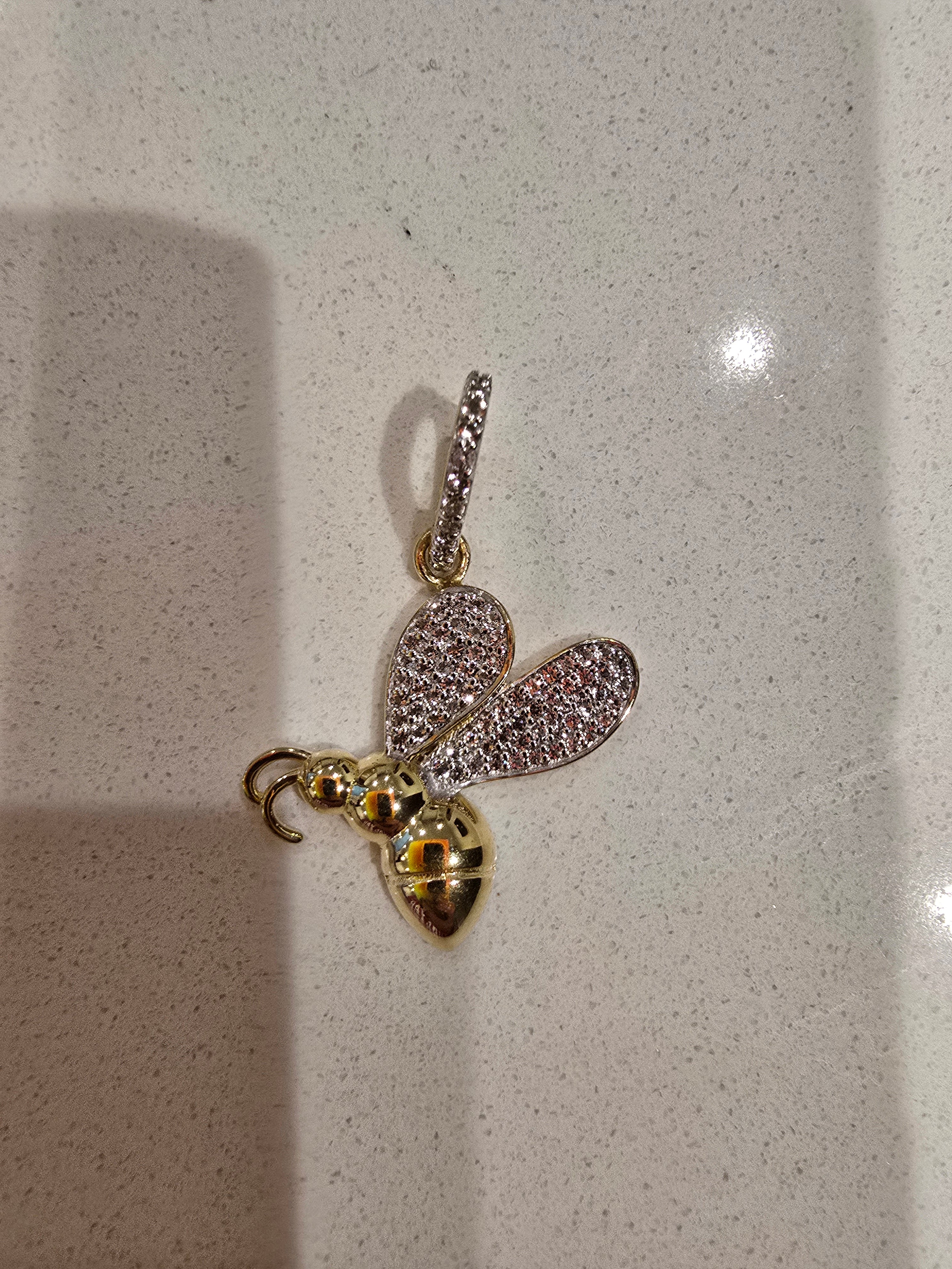 Bee in Flight Charm - Topaz+Gold